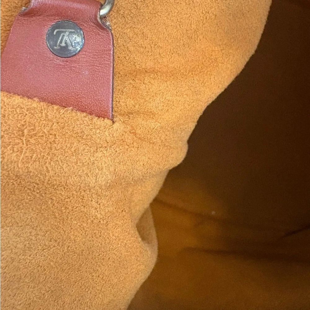 Louis Vuitton Brown Epi Bucket Bag - Picture 8 of 16
